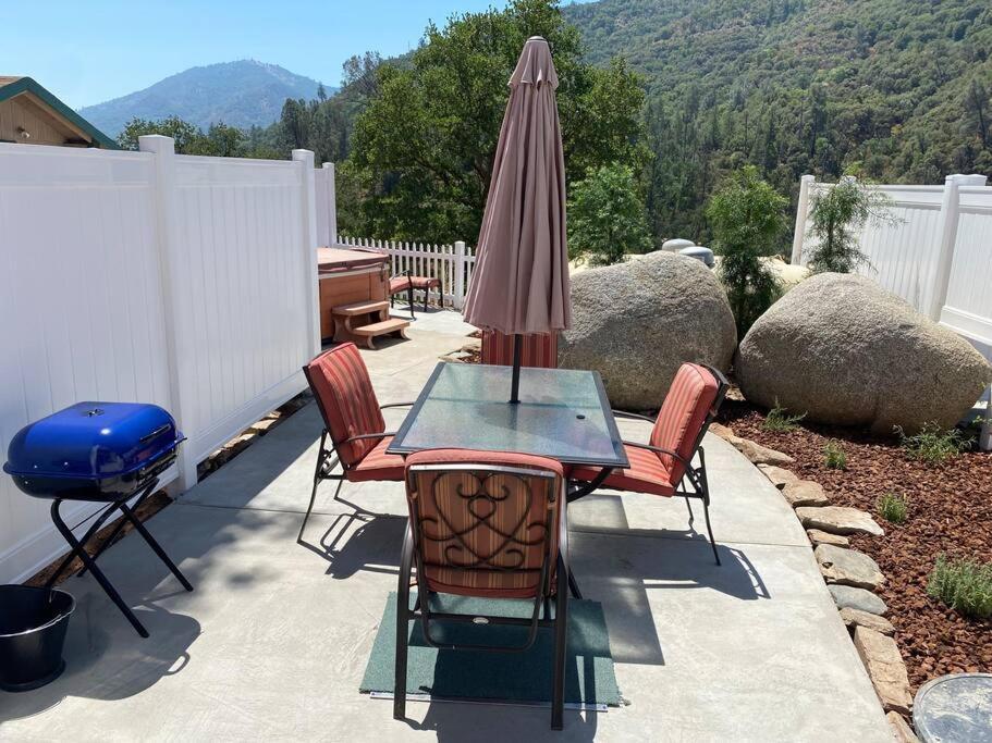 Eagle Nest River Views Hot Tub Games Sleeps 6 Авани Экстерьер фото